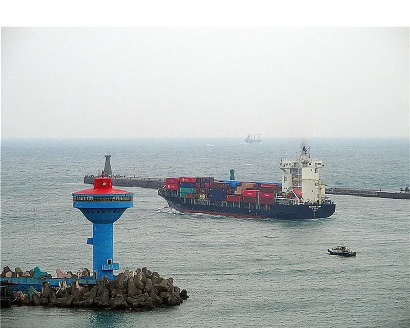WARNOW CARP Container Ship IMO 9437256 photo 6