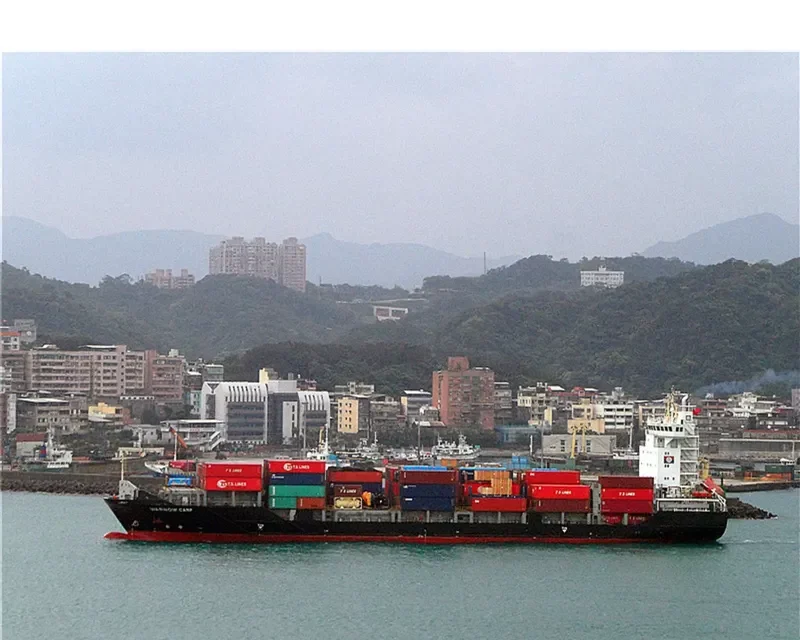 WARNOW CARP Container Ship IMO 9437256 photo 7