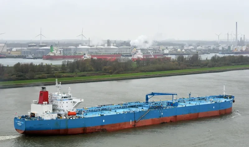 CHRYSALIS Tanker IMO 9437684 photo 3