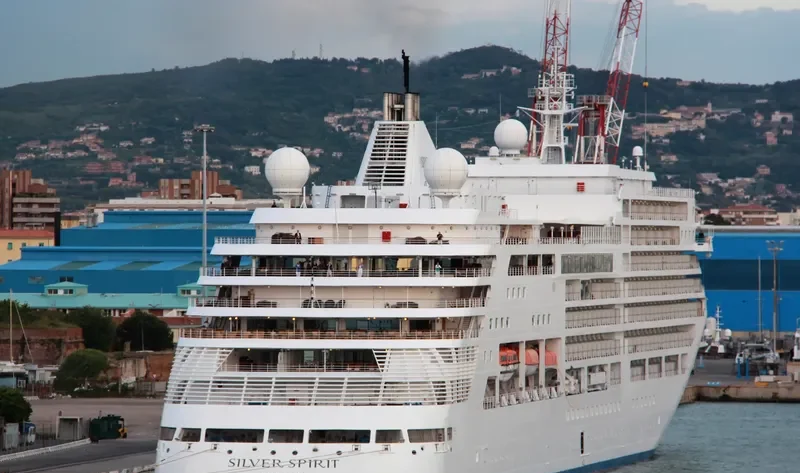 SILVER SPIRIT Passenger Ship IMO 9437866 photo 2