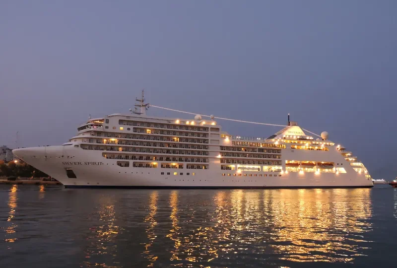 SILVER SPIRIT Passenger Ship IMO 9437866 photo 4