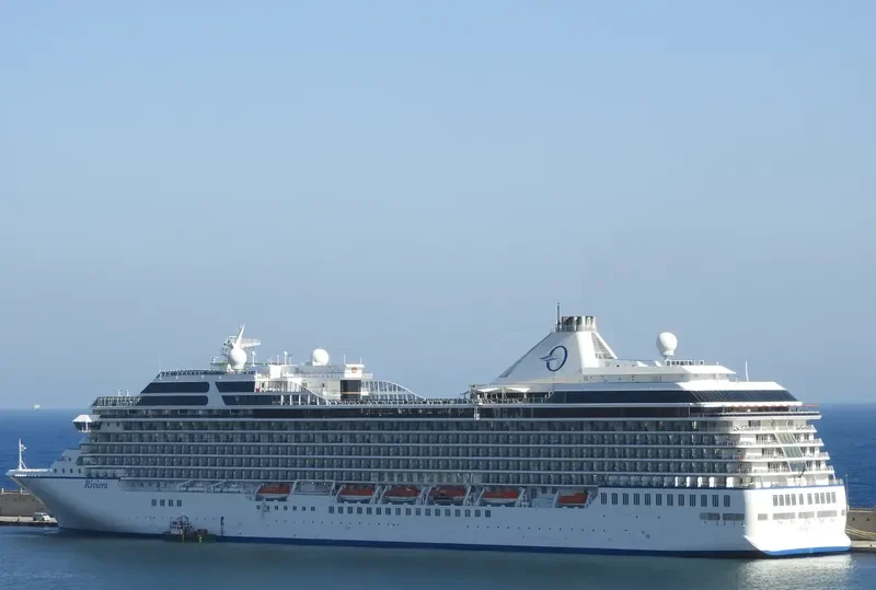 RIVIERA Passenger Ship IMO 9438078 photo 4