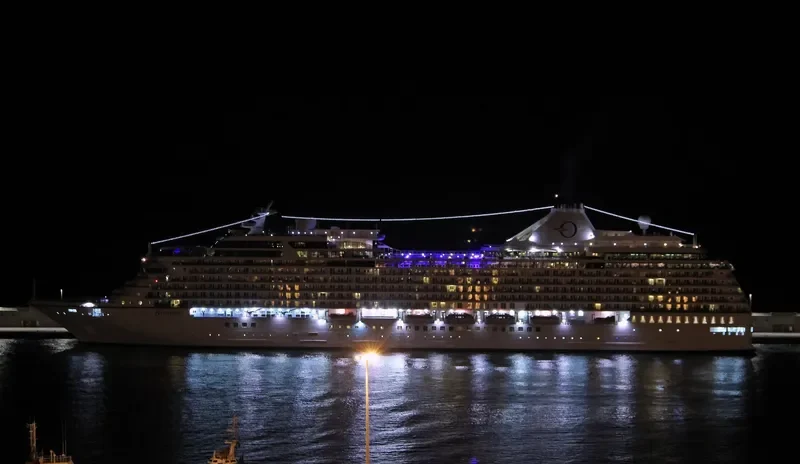 RIVIERA Passenger Ship IMO 9438078 photo 6