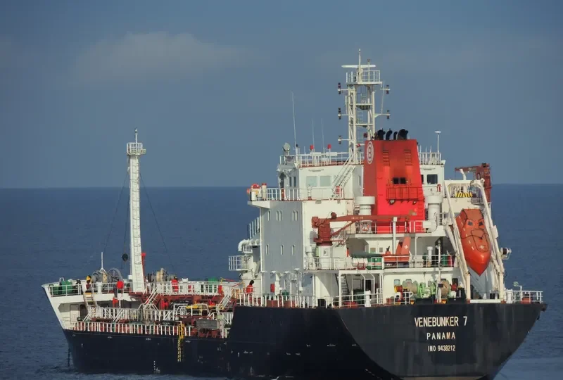 LORENA B Tanker IMO 9438212 photo 7