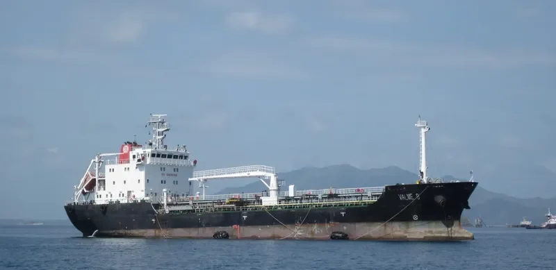 LORENA B Tanker IMO 9438212 photo 9