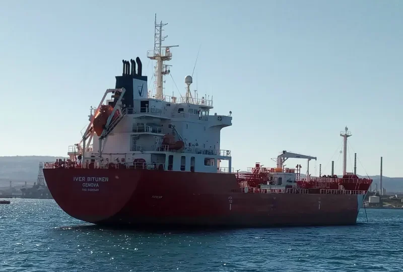 IVER BITUMEN Tanker IMO 9438949 photo 5