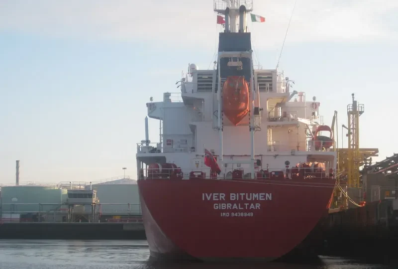 IVER BITUMEN Tanker IMO 9438949 photo 7
