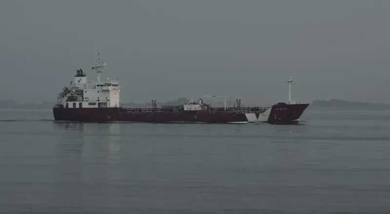 IVER BITUMEN Tanker IMO 9438949 photo 9