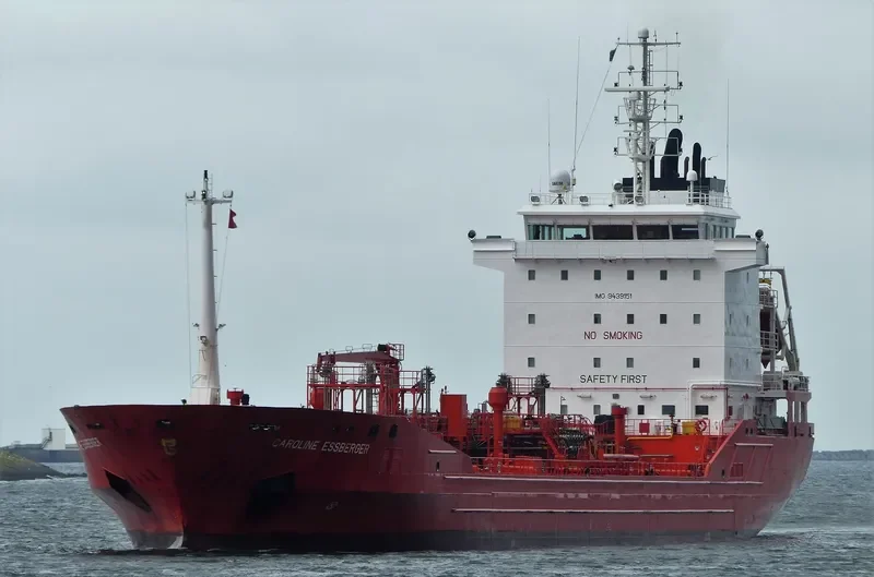 CAROLINE ESSBERGER Tanker IMO 9439151 photo 10