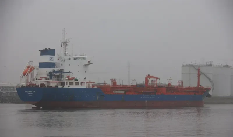 ULAYA Tanker IMO 9439321 photo 10