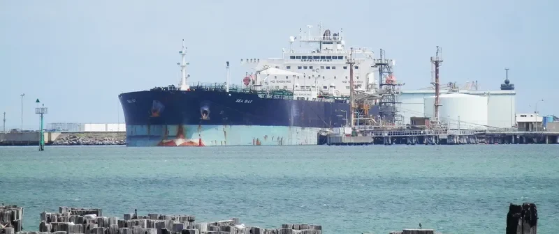 SEA BAY Tanker IMO 9439539 photo 9