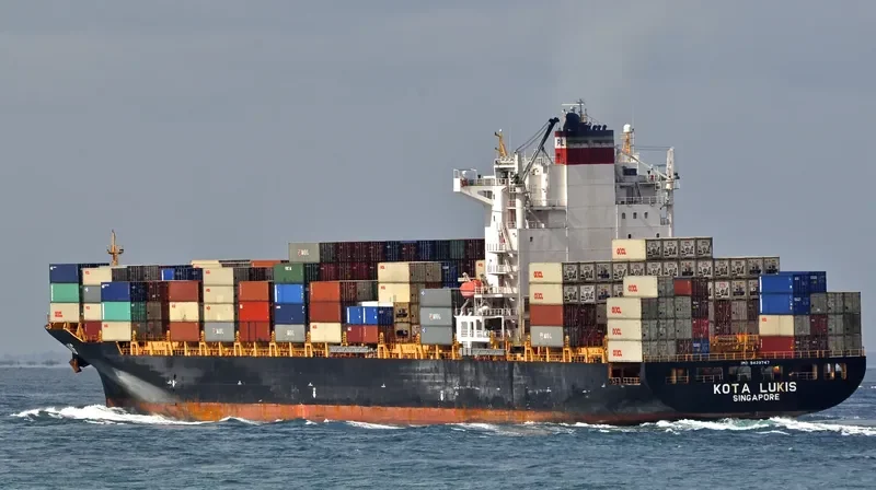 KOTA LUKIS Container Ship IMO 9439747 photo 8