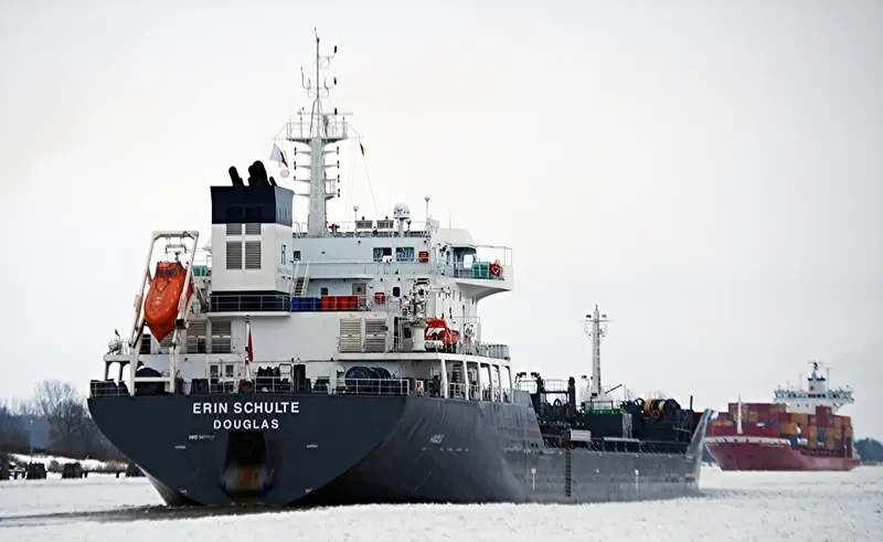 ERIN SCHULTE Tanker IMO 9439814 photo 3