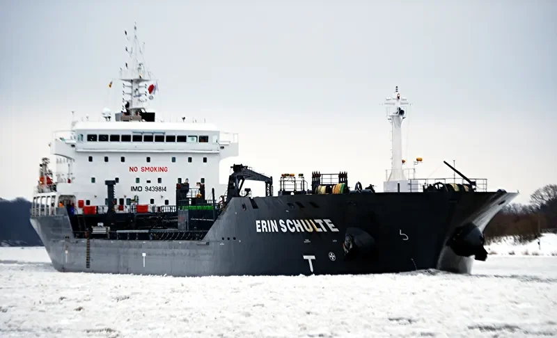ERIN SCHULTE Tanker IMO 9439814 photo 4