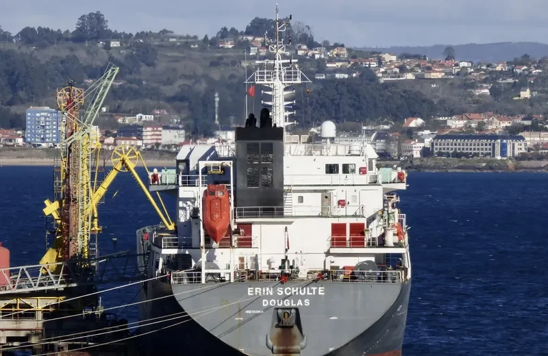 ERIN SCHULTE Tanker IMO 9439814 photo 7