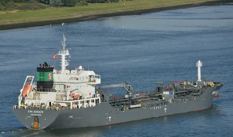 EVA SCHULTE Tanker IMO 9439826 photo 9