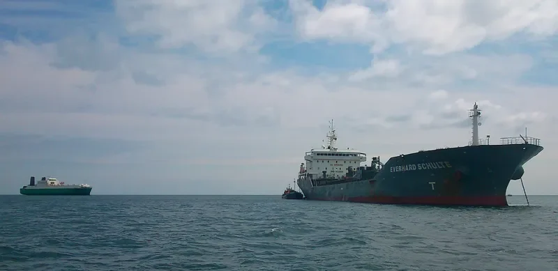 EVERHARD SCHULTE Tanker IMO 9439838 photo 2