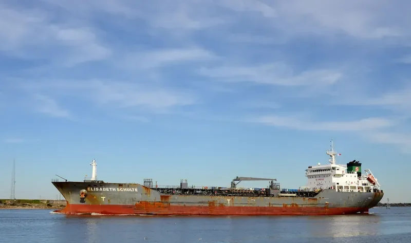 ELISABETH SCHULTE Tanker IMO 9439840 photo 5