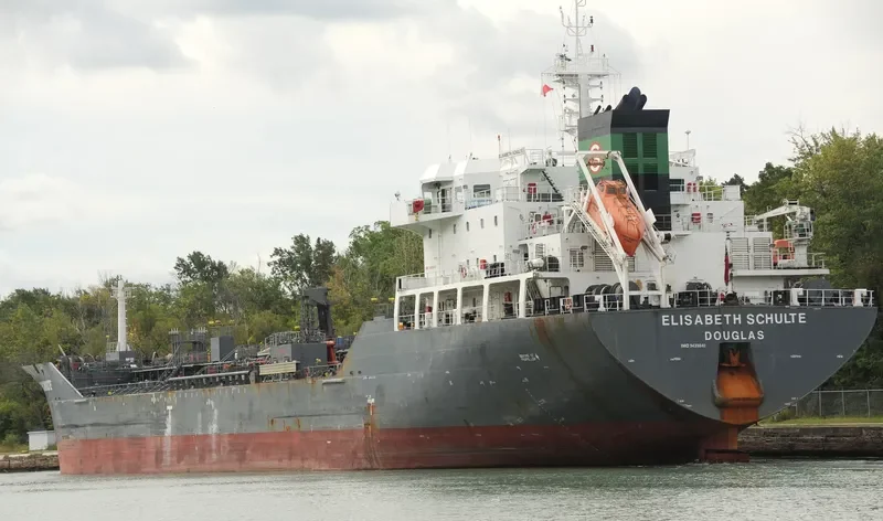 ELISABETH SCHULTE Tanker IMO 9439840 photo 10