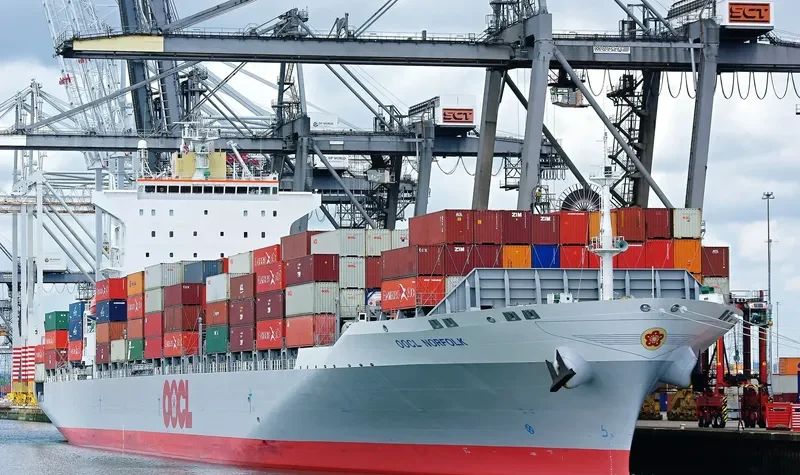 OOCL NORFOLK Container Ship IMO 9440045 photo 4