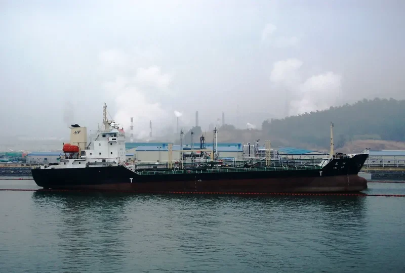 KAMDHENU Tanker IMO 9440227 photo 2