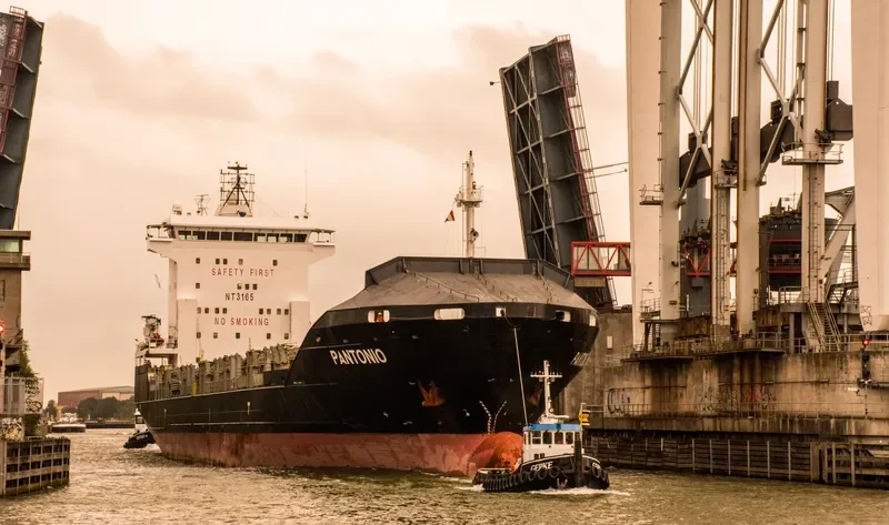 PANTONIO Container Ship IMO 9440576 photo 7