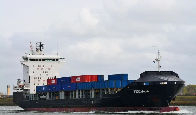 PENGALIA Container Ship IMO 9440588 photo 2