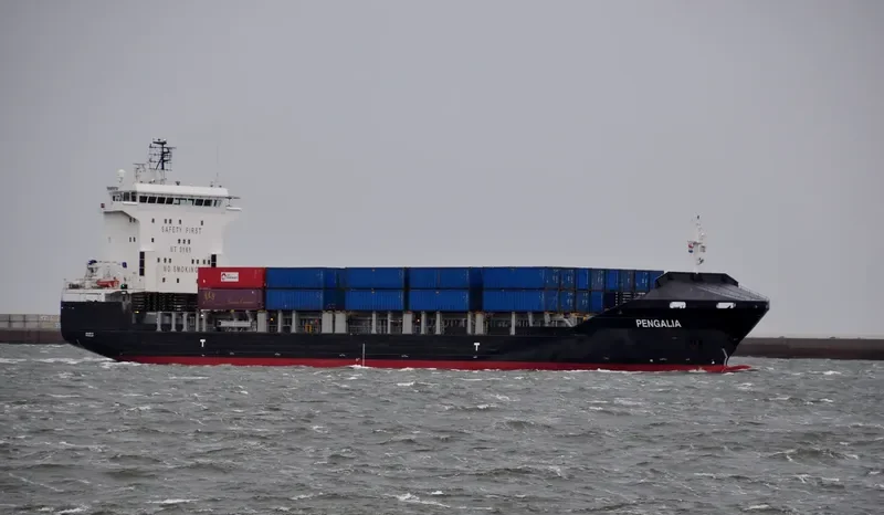 PENGALIA Container Ship IMO 9440588 photo 6