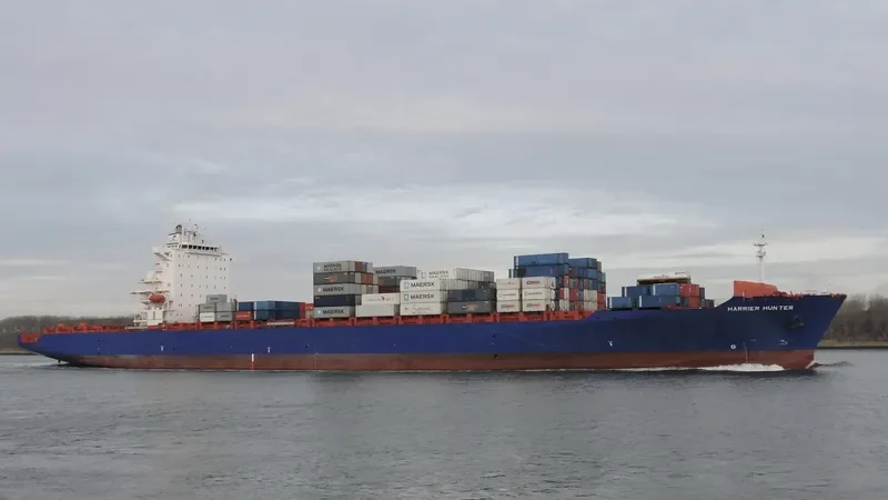 HARRIER HUNTER Container Ship IMO 9440784 photo 6