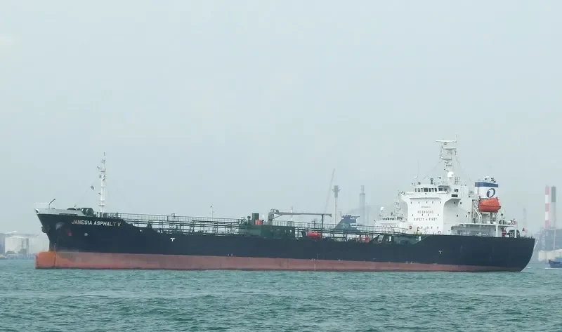 JANESIA ASPHALT V Tanker IMO 9442160 photo 9