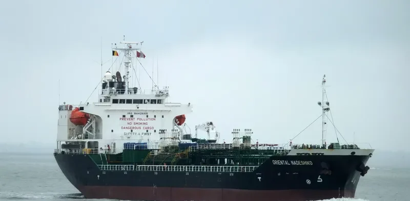 WOOJIN ELVIS Tanker IMO 9442665 photo 6