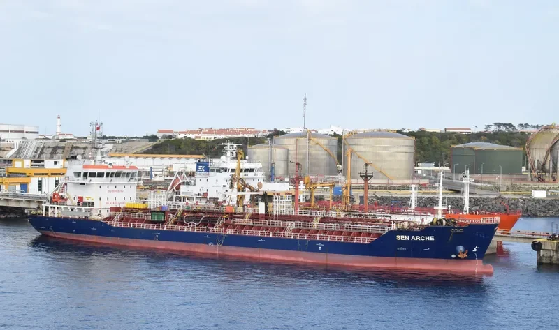 SEN ARCHE Tanker IMO 9443061 photo 3