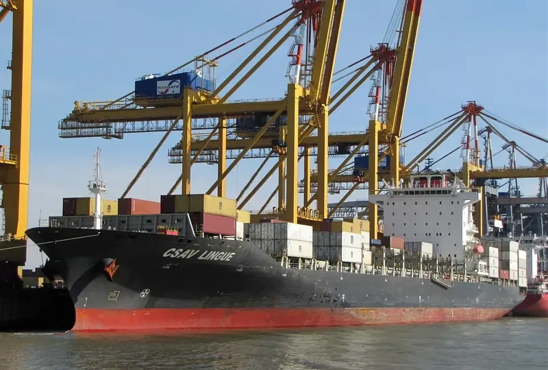 SEASPAN LINGUE Container Ship IMO 9443475 photo 6