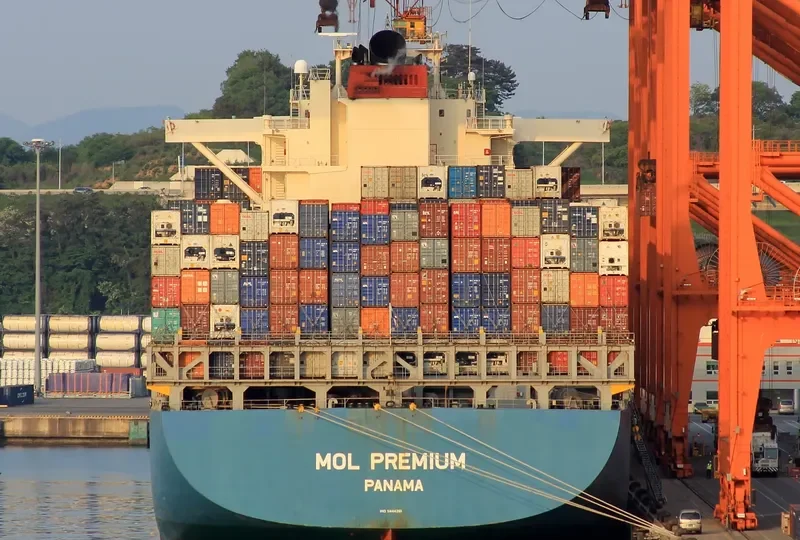 MOL PREMIUM Container Ship IMO 9444261 photo 6