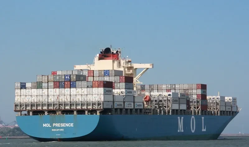 MOL PRESENCE Container Ship IMO 9444273