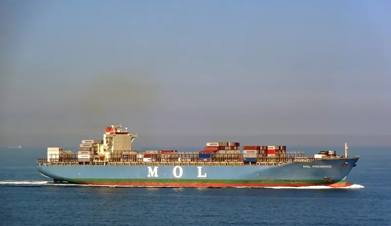 MOL PRESENCE Container Ship IMO 9444273 photo 8