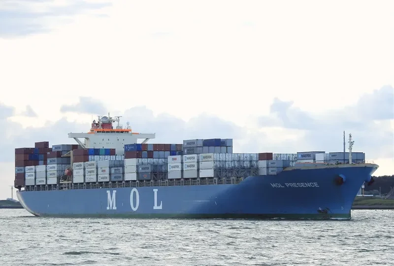 MOL PRESENCE Container Ship IMO 9444273 photo 10