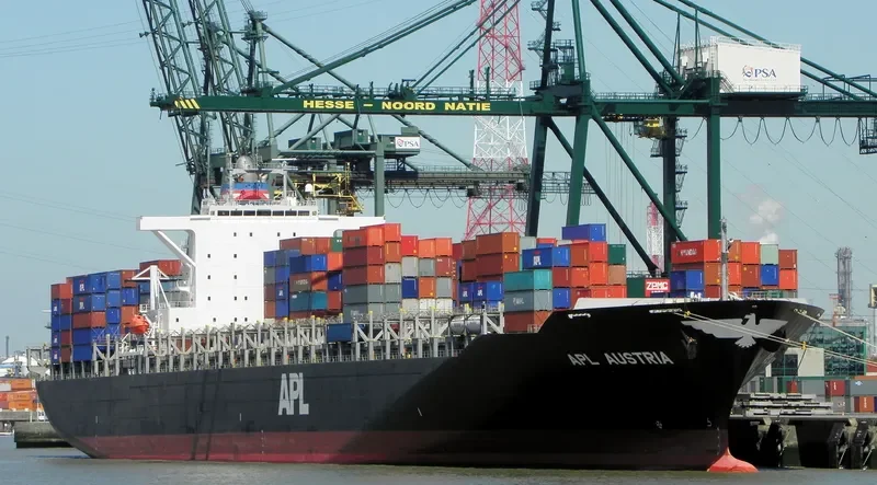 APL AUSTRIA Container Ship IMO 9444285 photo 6