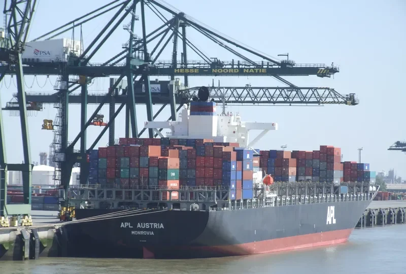 APL AUSTRIA Container Ship IMO 9444285 photo 7