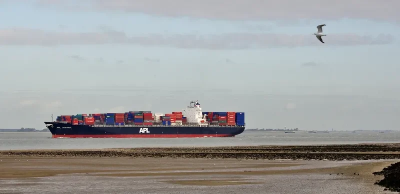 APL AUSTRIA Container Ship IMO 9444285 photo 10
