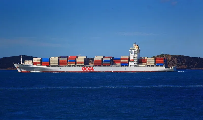 OOCL BRISBANE Container Ship IMO 9445502 photo 2