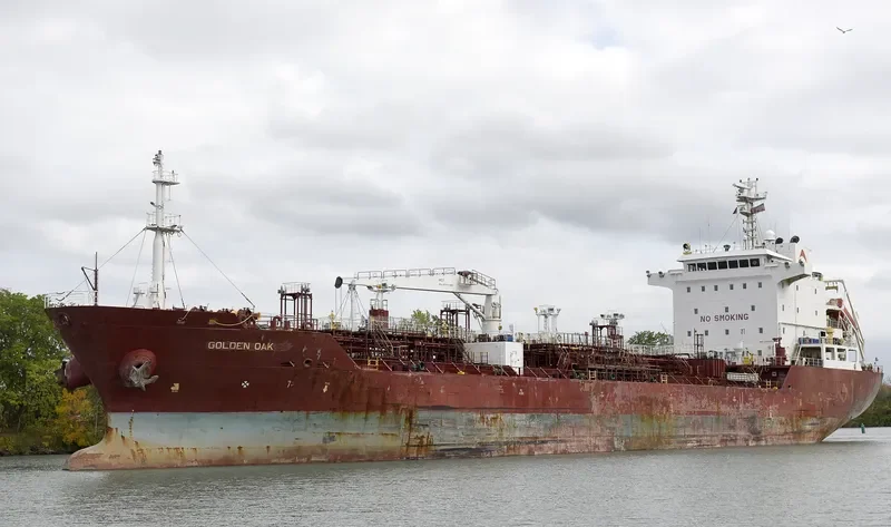 GOLDEN OAK Tanker IMO 9445655 photo 2