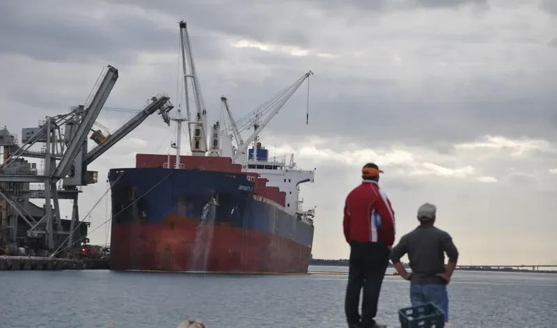 INFINITY V Bulk Carrier IMO 9445679 photo 4