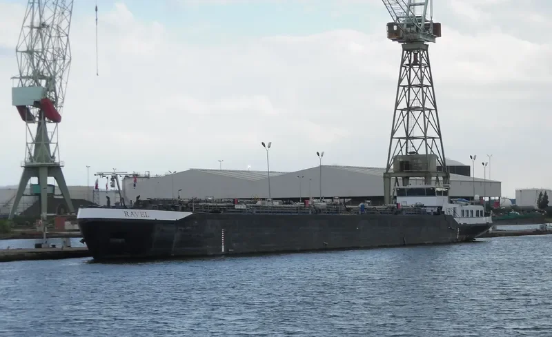 SINJOOR Tanker IMO 9445825 photo 4