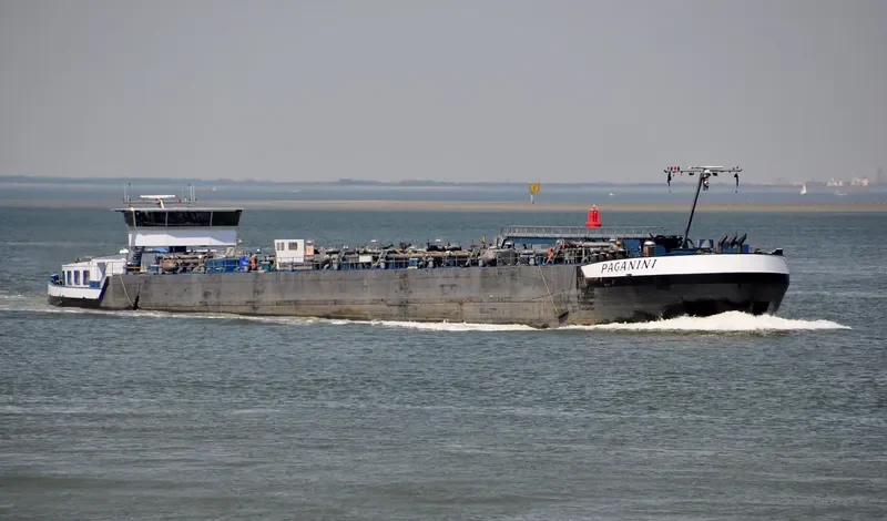 PAGANINI Tanker IMO 9445930 photo 6
