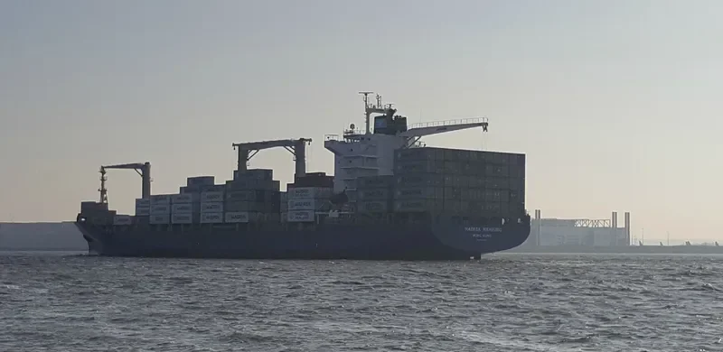 MAERSK NIENBURG Container Ship IMO 9446104 photo 3