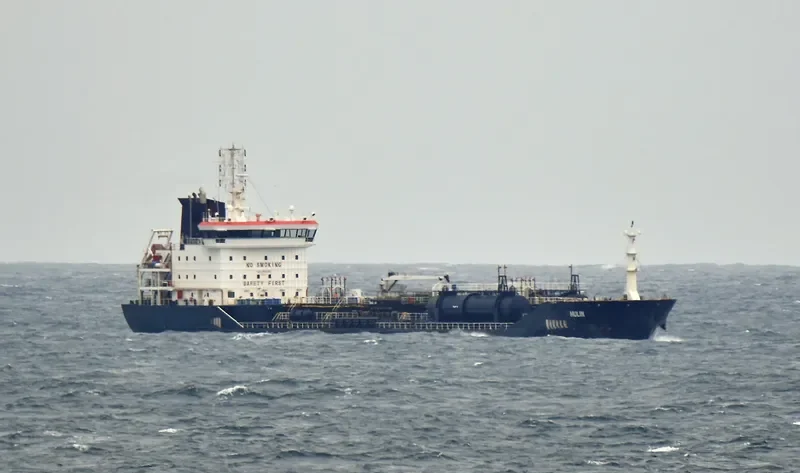 HULIN Tanker IMO 9447043 photo 4