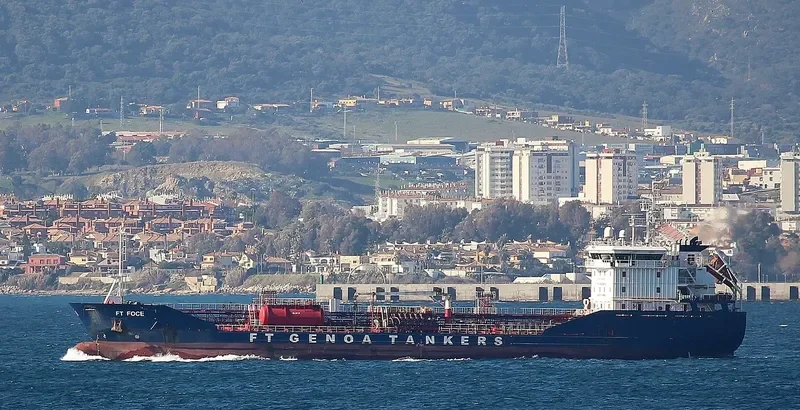 ORATUULIA Tanker IMO 9447237 photo 3