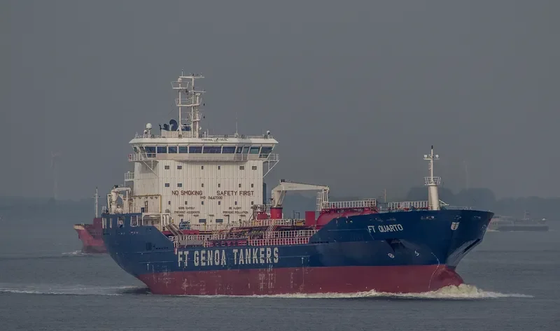 FT QUARTO Tanker IMO 9447330 photo 5