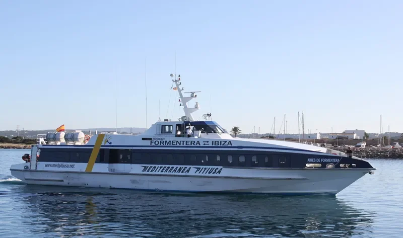 AIRES DE FORMENTERA Passenger Ship IMO 9447689 photo 5